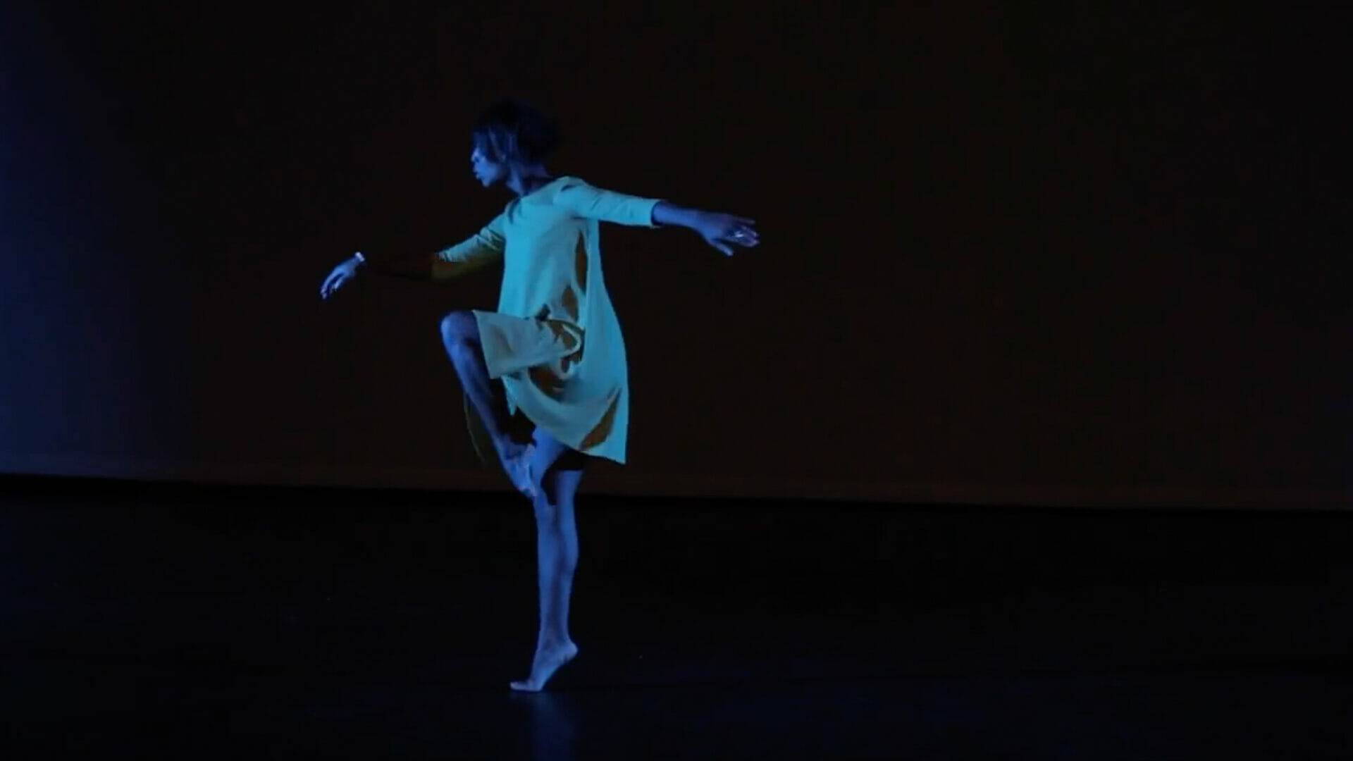 Woman showing the effect of filters on skin tone with movement